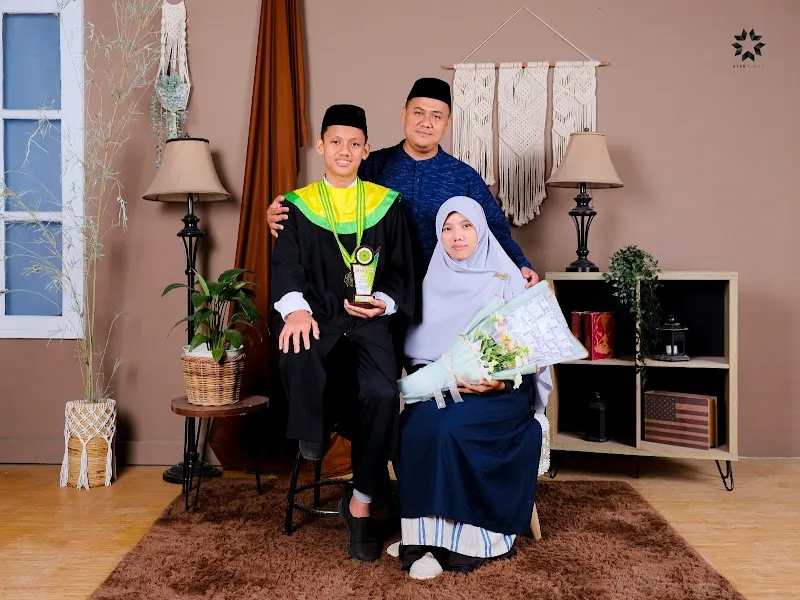 Megatama Foto: Menjaga Kenangan dengan Senyum di Cilacap